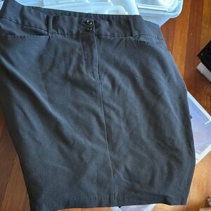 Avenue Black Pencil Skirt​